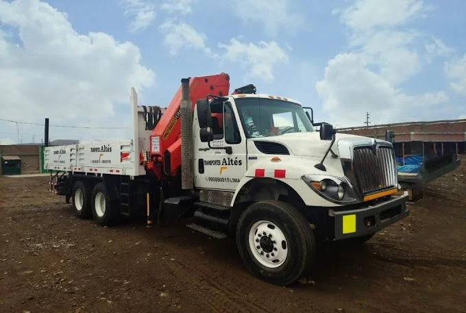 Camión Grúa 15 TON